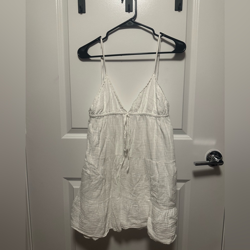 White Sleeveless Dress